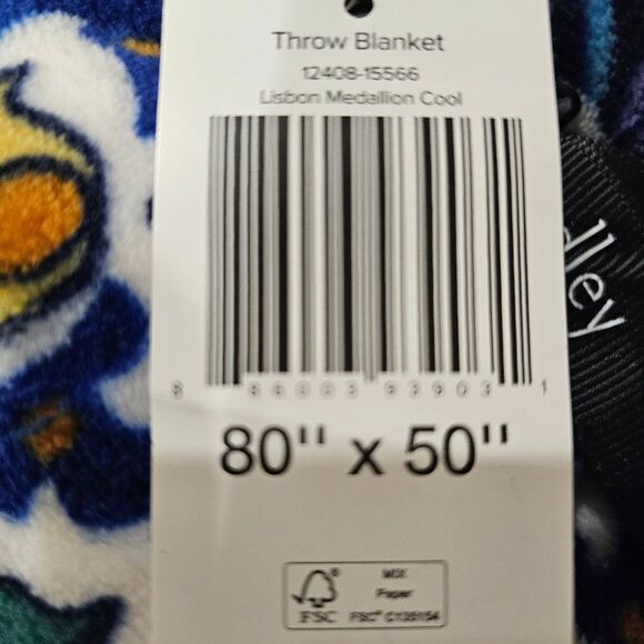 NWT Vera Bradley Fleece Throw Blanket - Picture 2 of 2